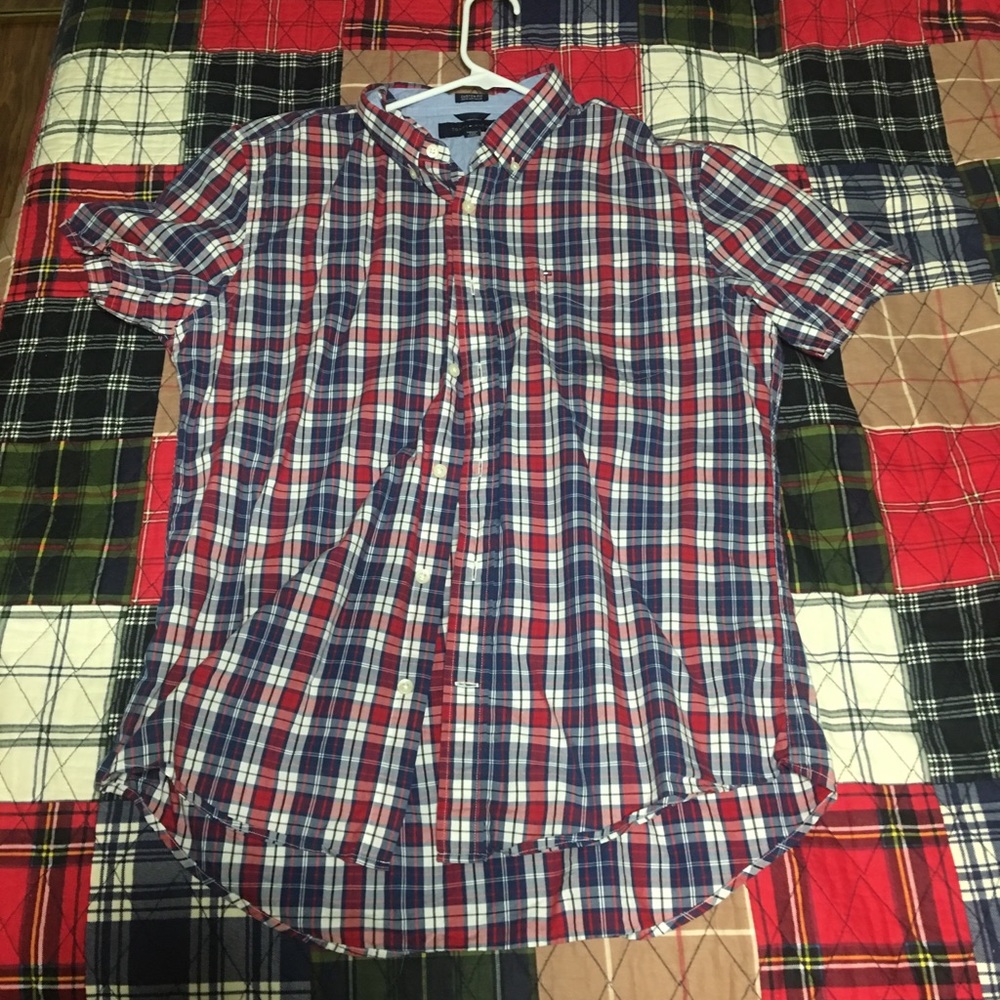 Tommy Hilfiger button up